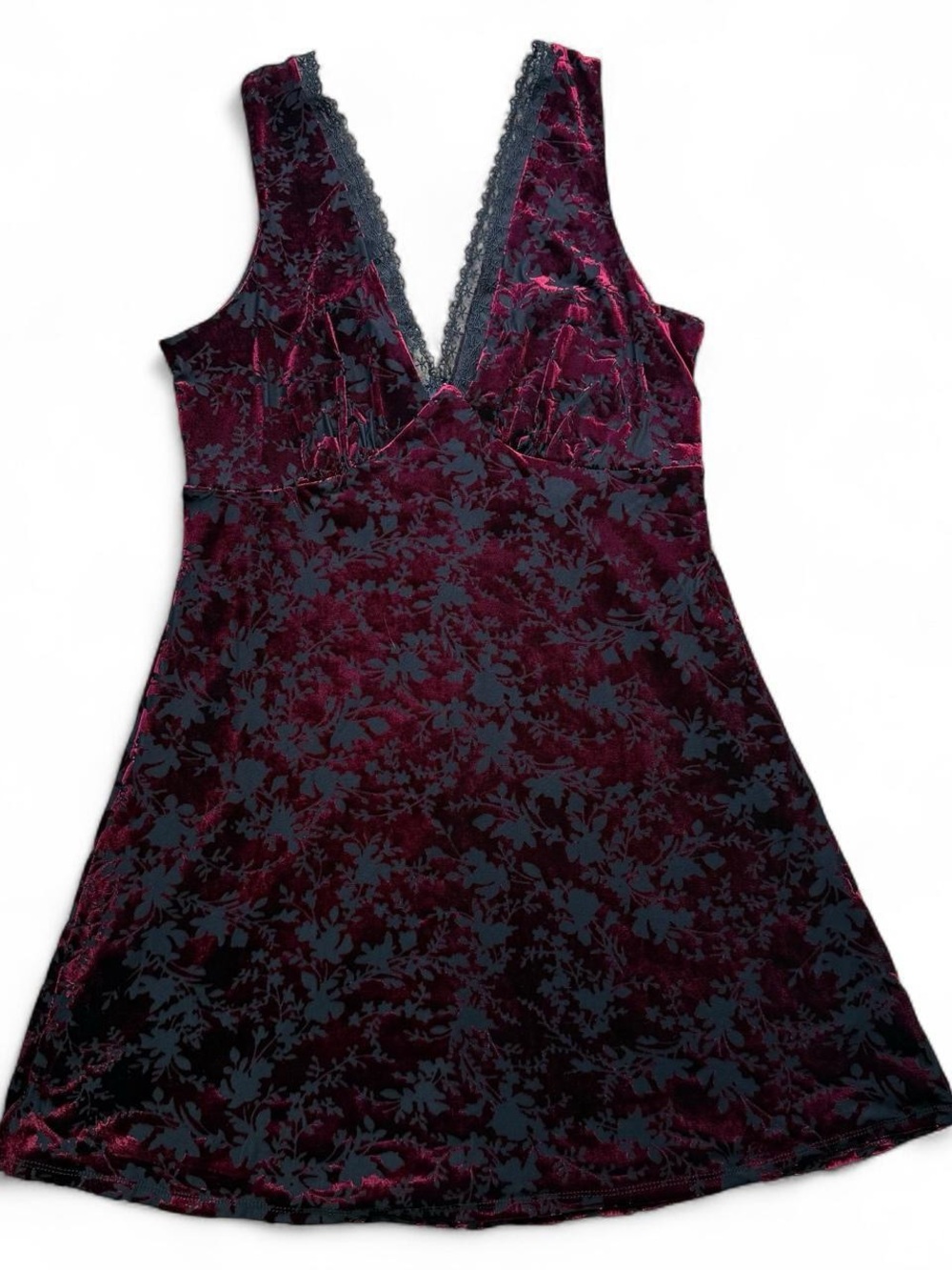 Trixxi Burgundy Burnout Velvet Lace Mini Dress L